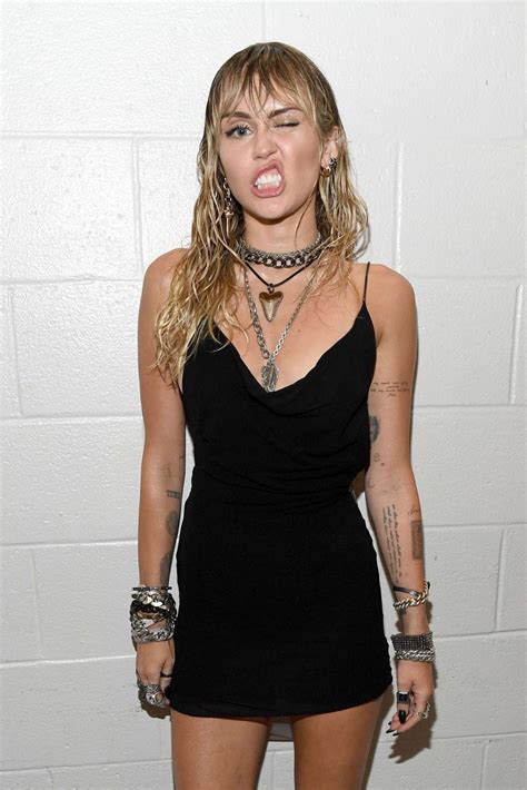 Miley Cyrus’ sexy post